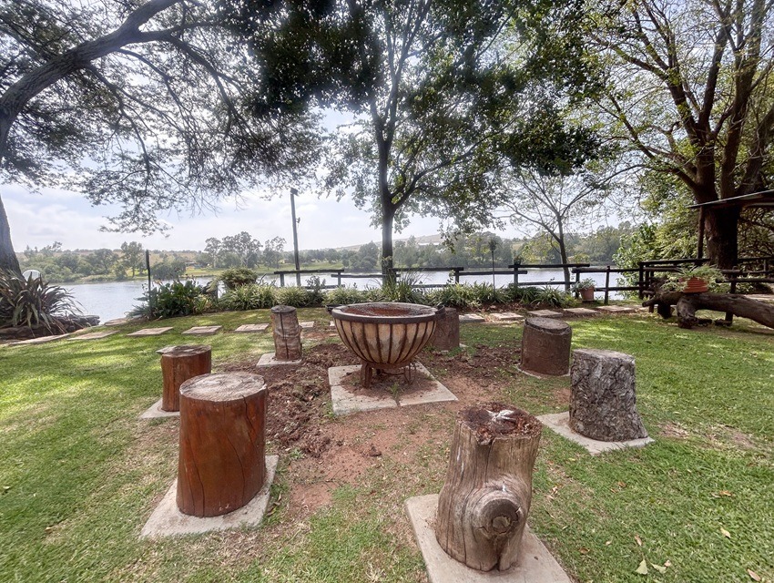 Commercial Property for Sale in Lindequesdrif North West